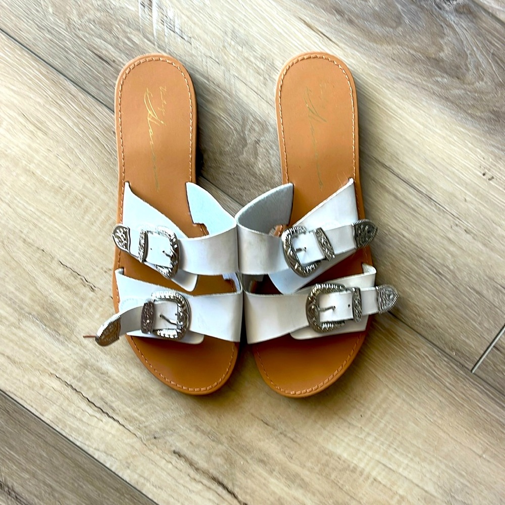 Vintage Havana Sandals white size 7 1/2 new